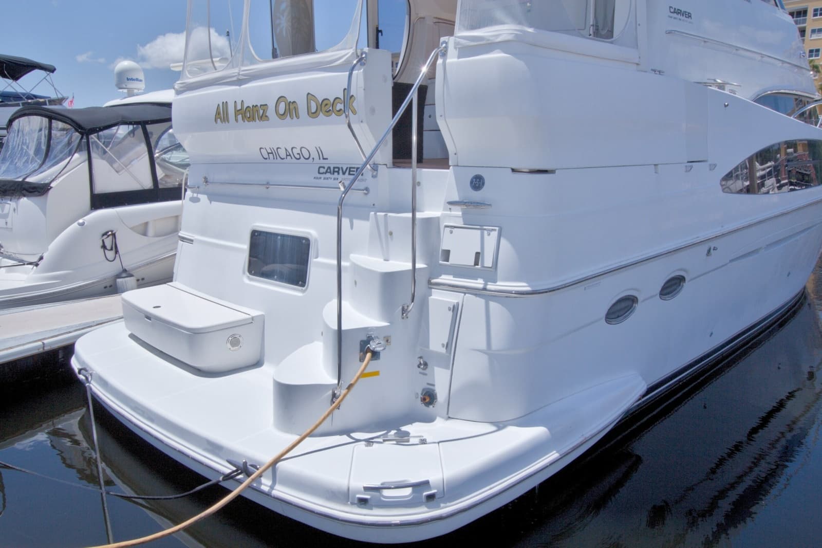 2001 Carver 466 Motor Yacht - Photo 16