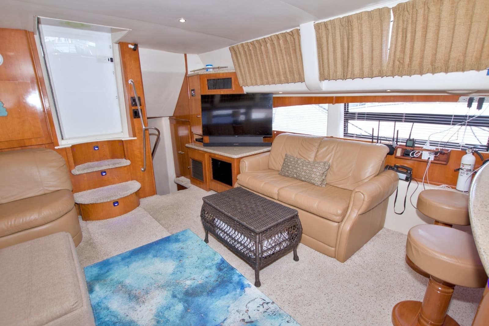 2001 Carver 466 Motor Yacht - Photo 66