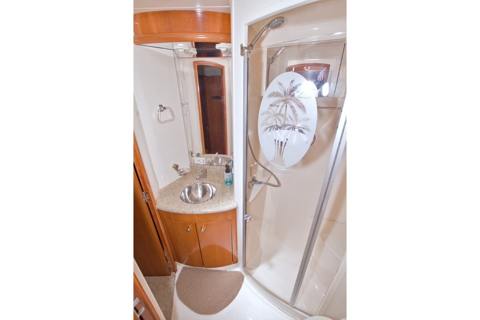 2001 Carver 466 Motor Yacht - Photo 58