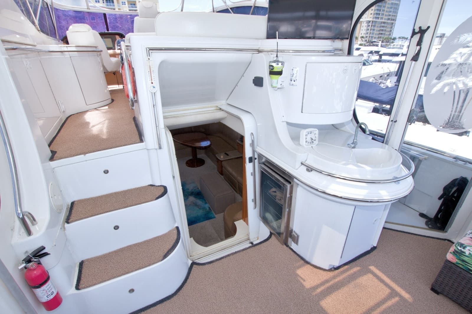2001 Carver 466 Motor Yacht - Photo 42