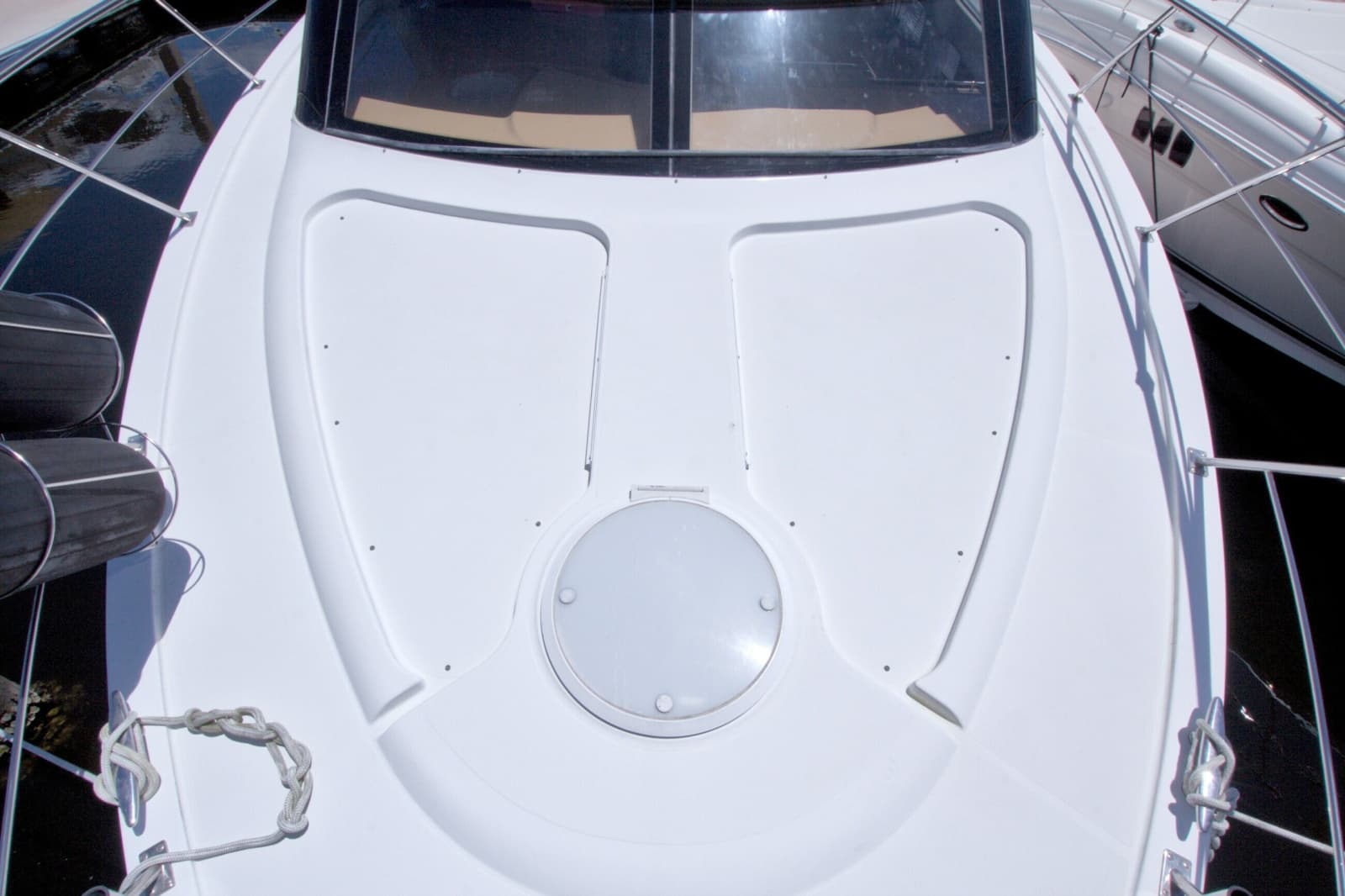 2001 Carver 466 Motor Yacht - Photo 24