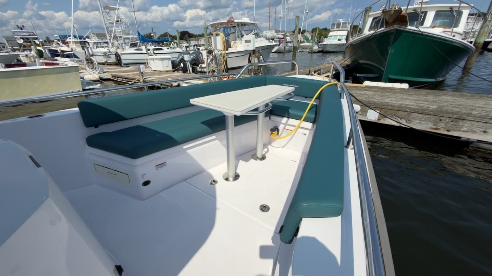 2023 Axopar 28 Cabin - Photo 7
