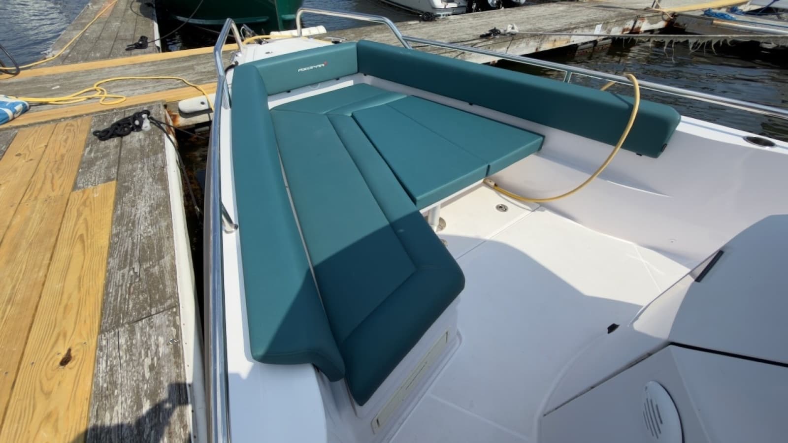 2023 Axopar 28 Cabin - Photo 8