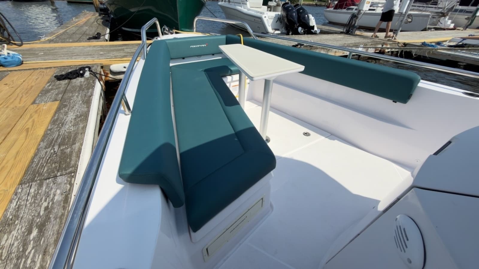 2023 Axopar 28 Cabin - Photo 6