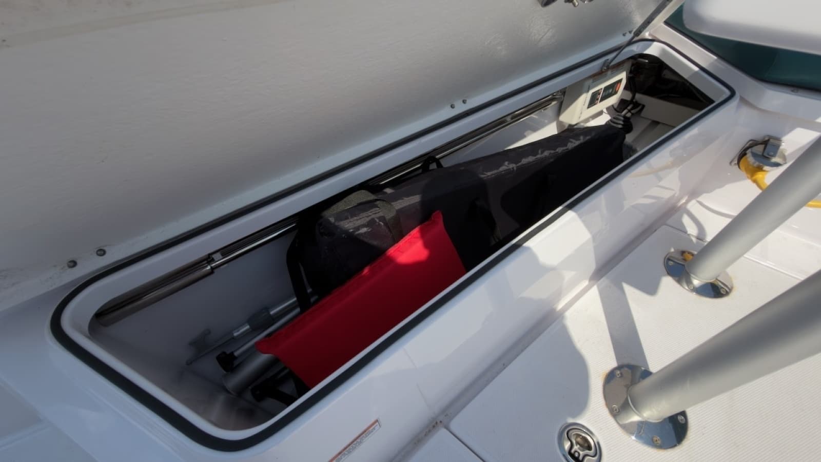 2023 Axopar 28 Cabin - Photo 39