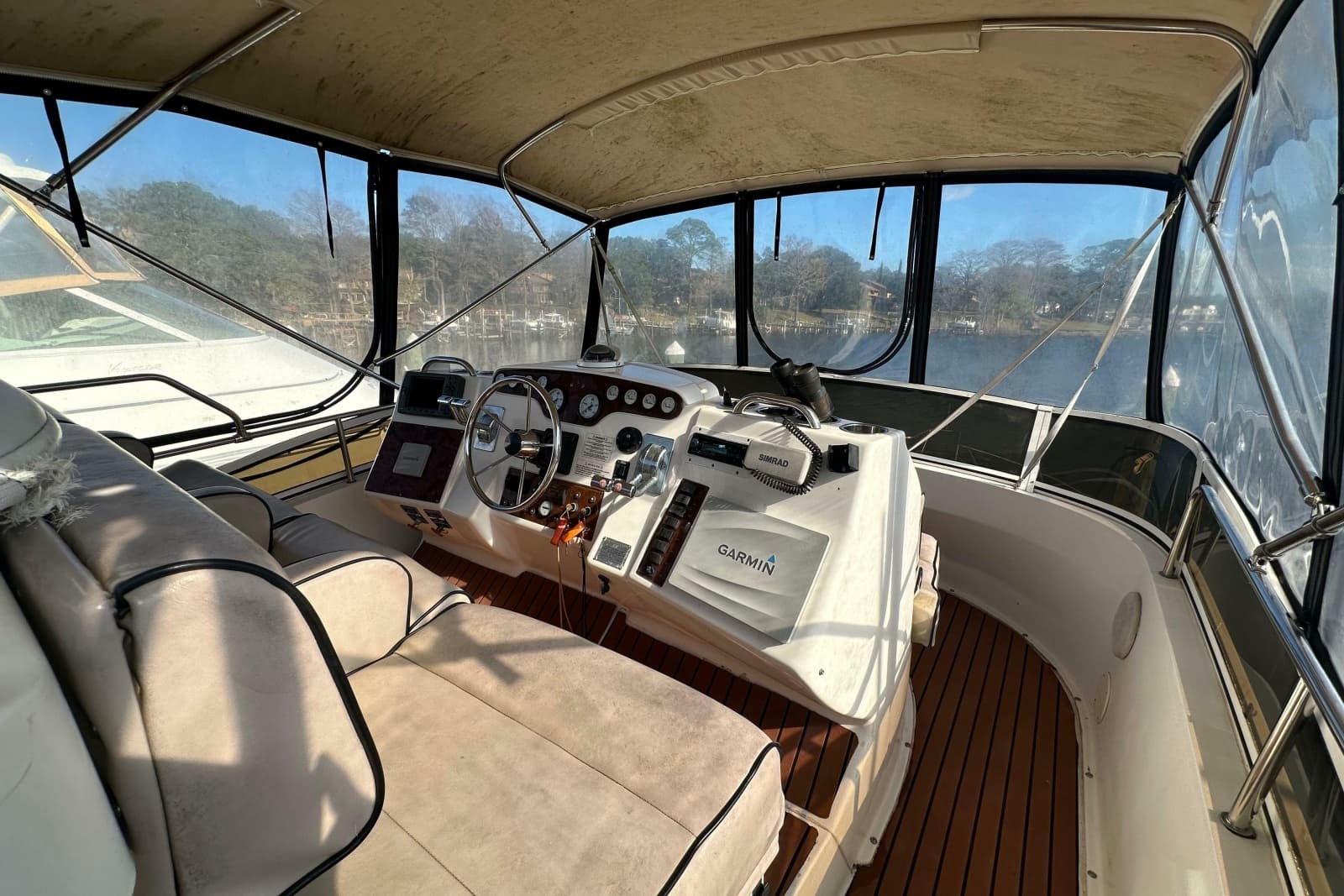 1999 Silverton 442 Cockpit Motor Yacht - Photo 9