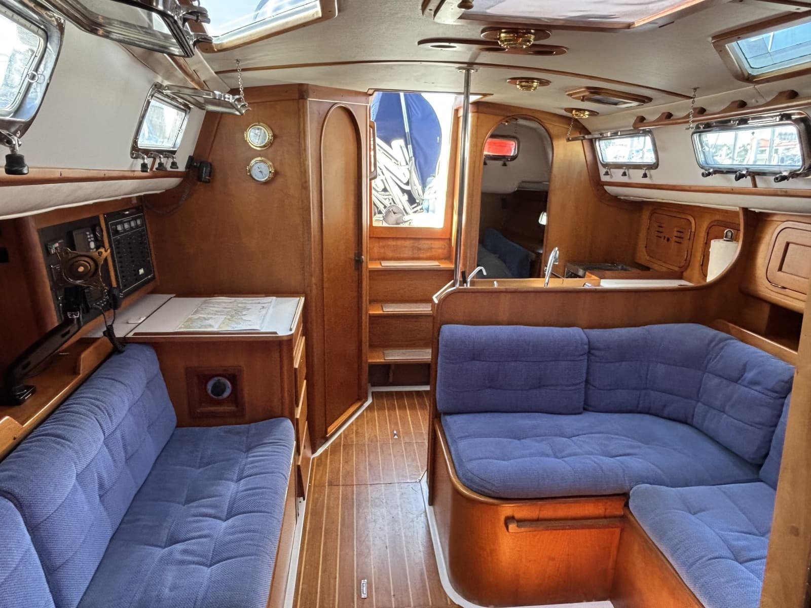1999 Freedom 35 - Photo 15
