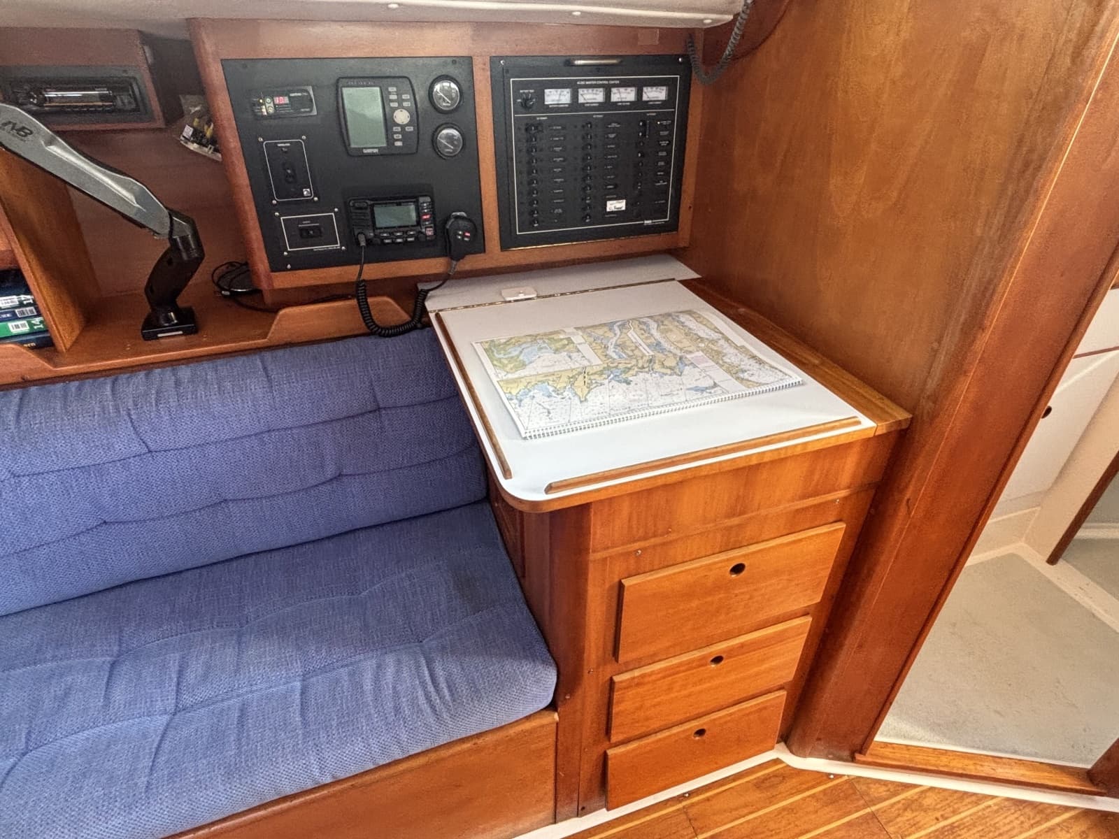 1999 Freedom 35 - Photo 20