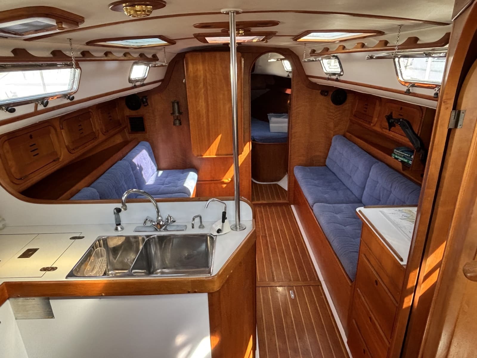 1999 Freedom 35 - Photo 14