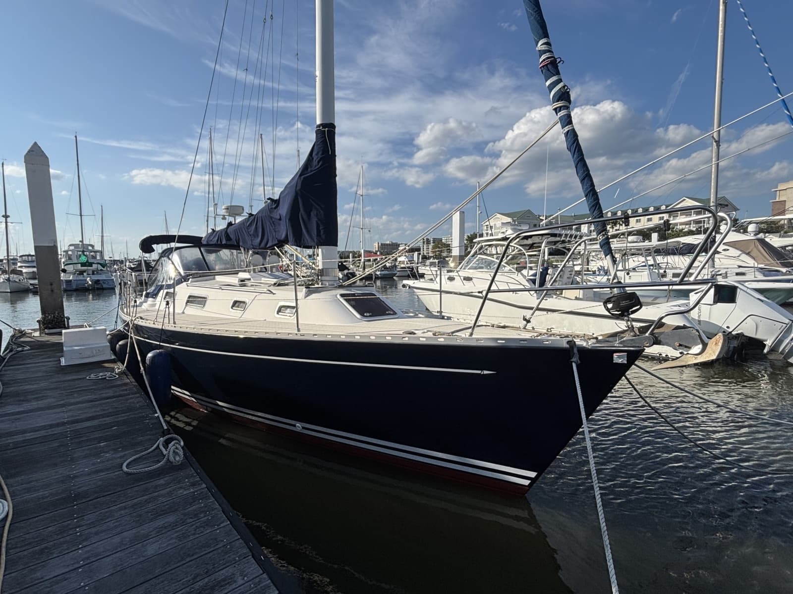 1999 Freedom 35 - Photo 1