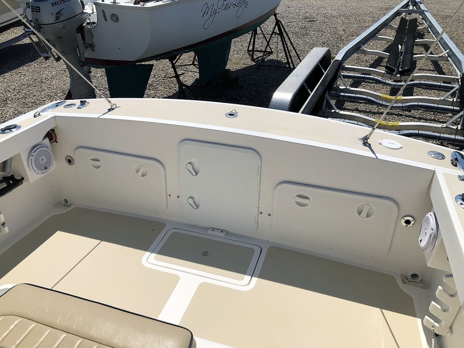 2003 Hunt Yachts Surfhunter 25 - Photo 13