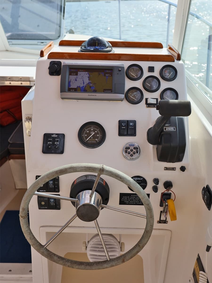 2003 Hunt Yachts Surfhunter 25 - Photo 18