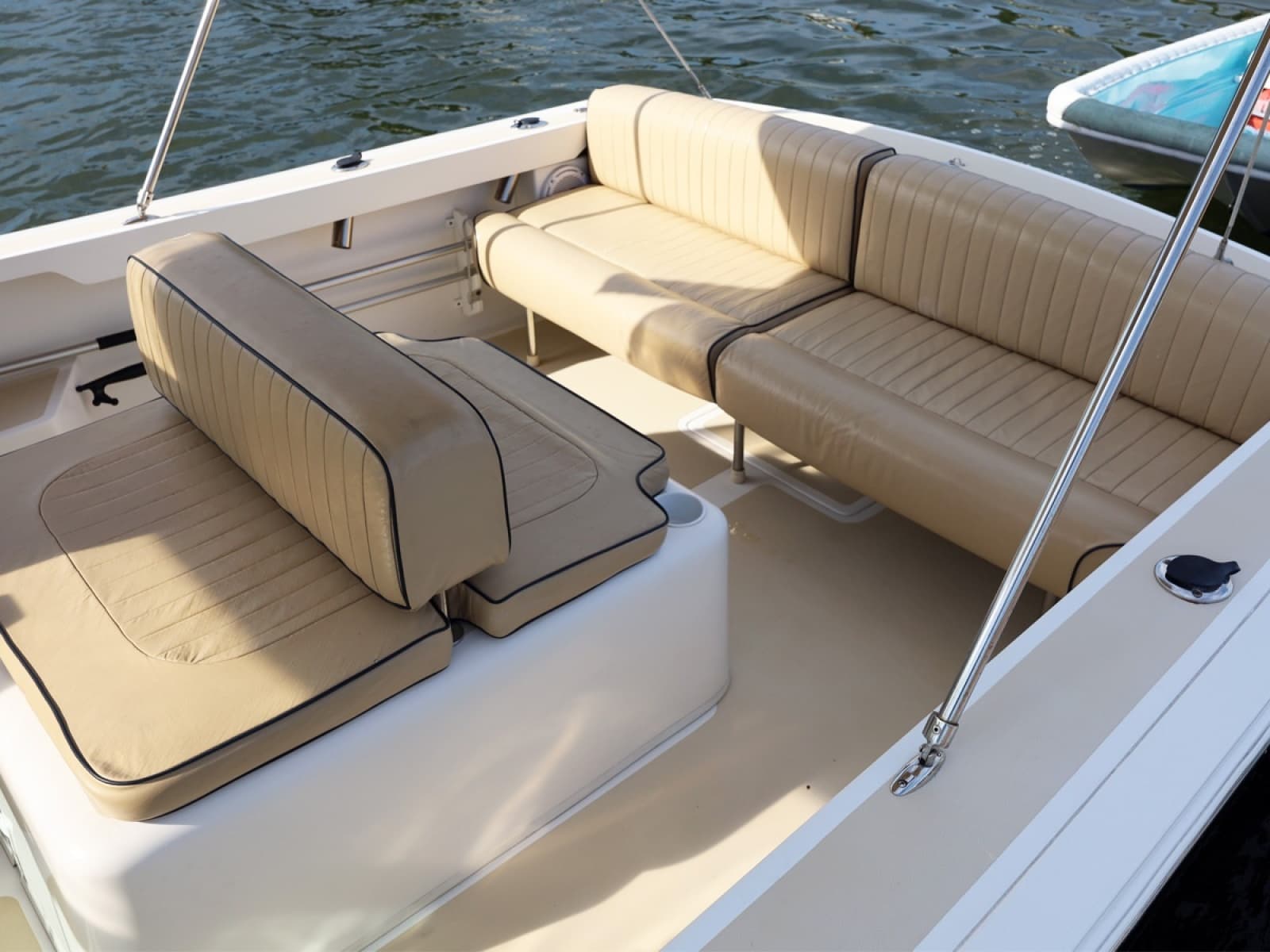 2003 Hunt Yachts Surfhunter 25 - Photo 10