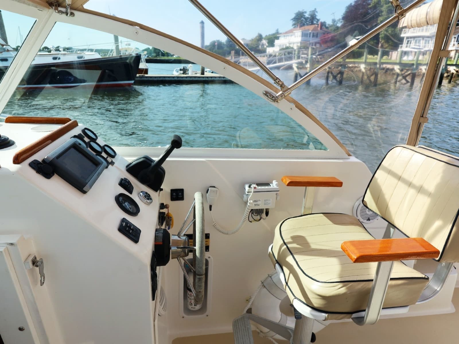 2003 Hunt Yachts Surfhunter 25 - Photo 17