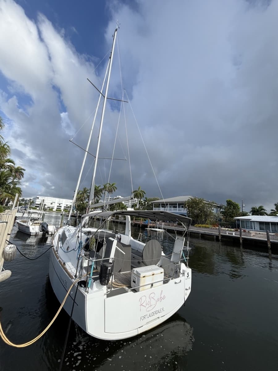 2015 Beneteau Oceanis 35 - Photo 6