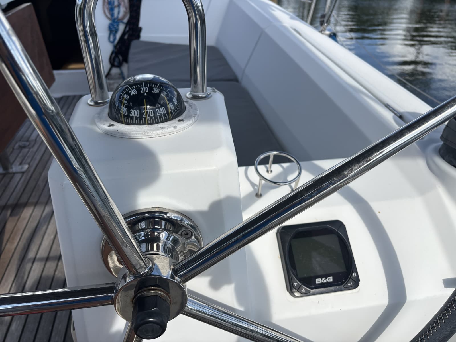 2015 Beneteau Oceanis 35 - Photo 24