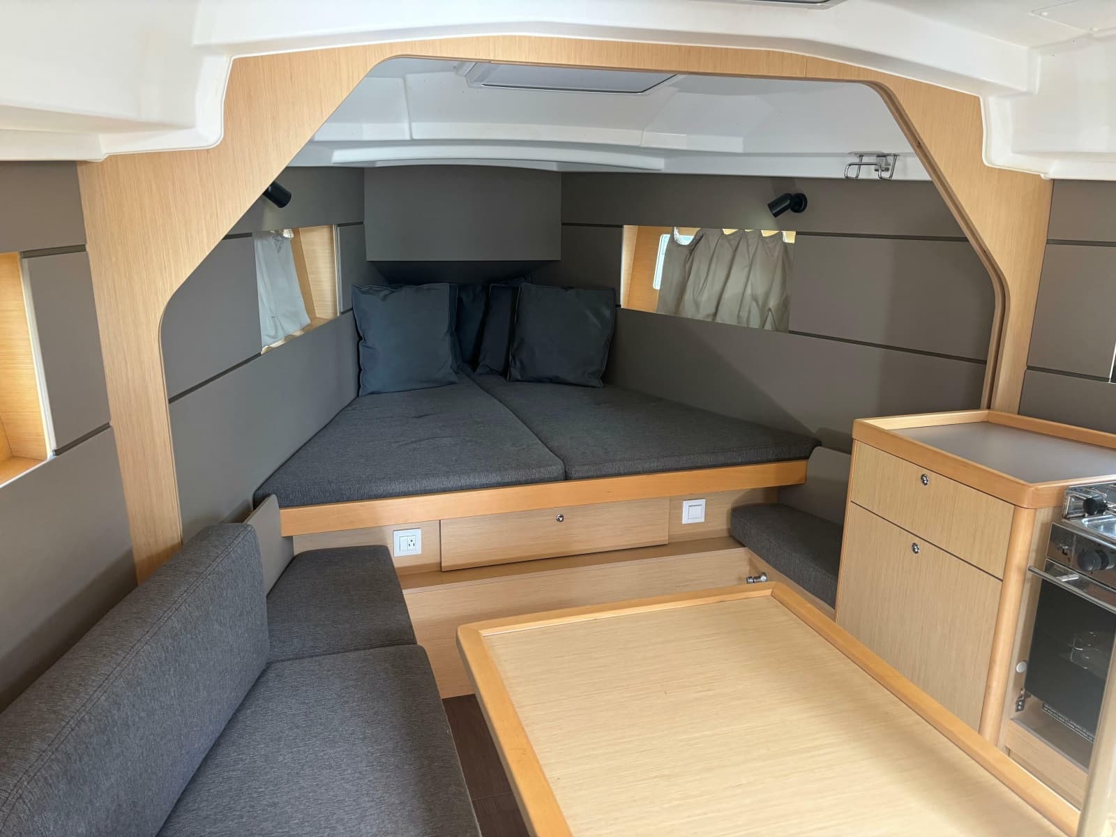 2015 Beneteau Oceanis 35 - Photo 21