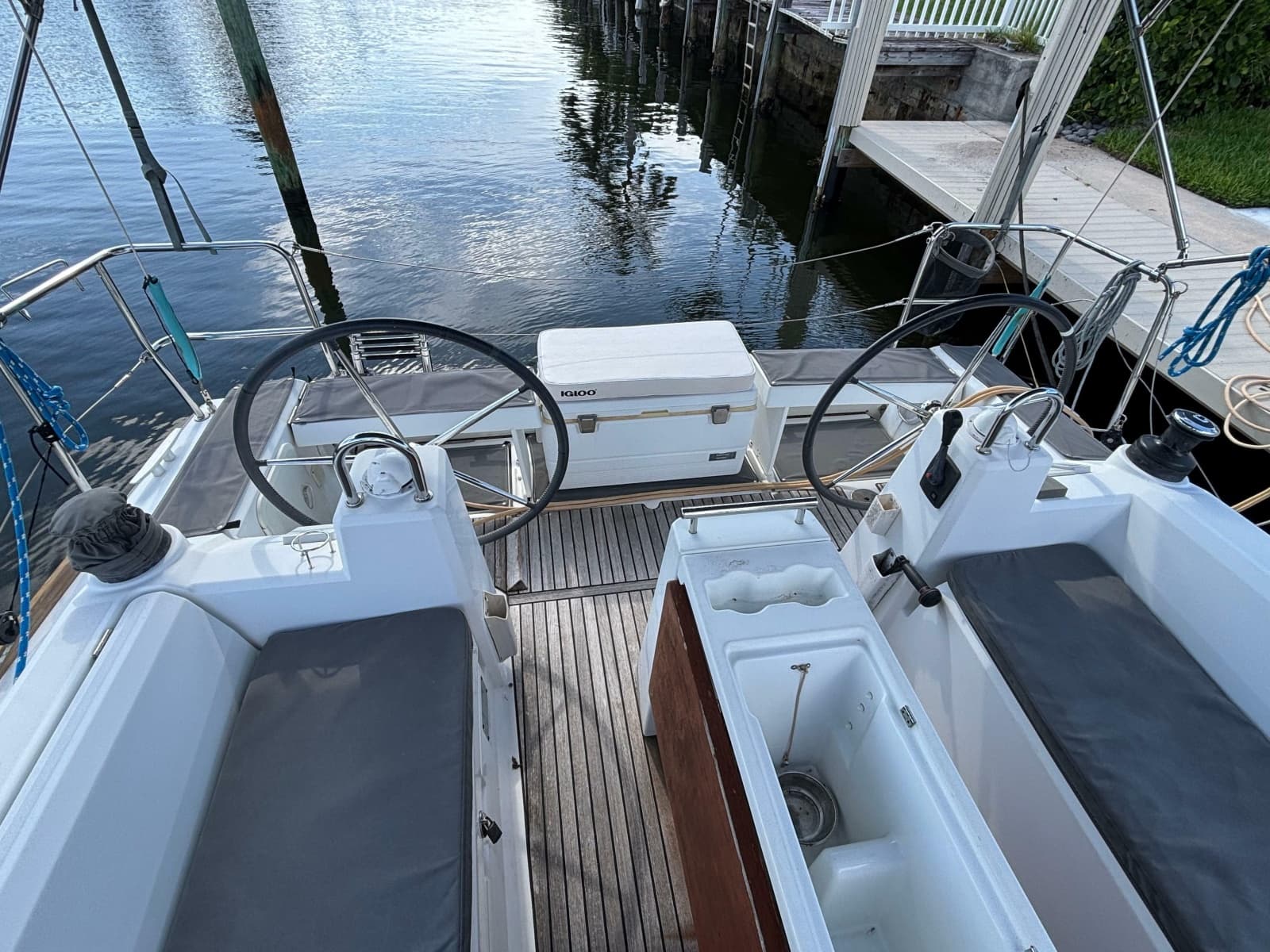 2015 Beneteau Oceanis 35 - Photo 2