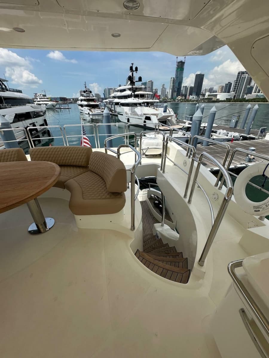 2010 Azimut  - Photo 31