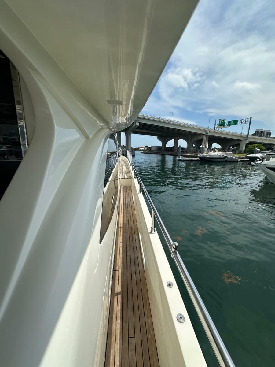 2010 Azimut  - Photo 34