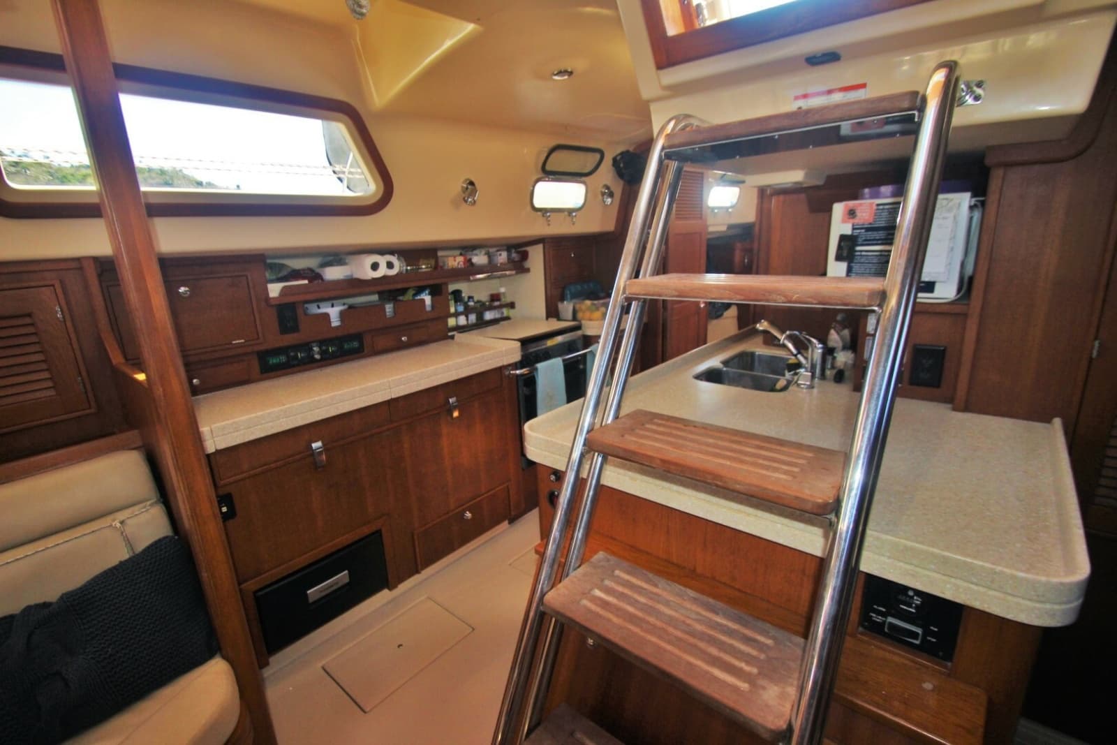 2008 Island Packet 465 - Photo 15