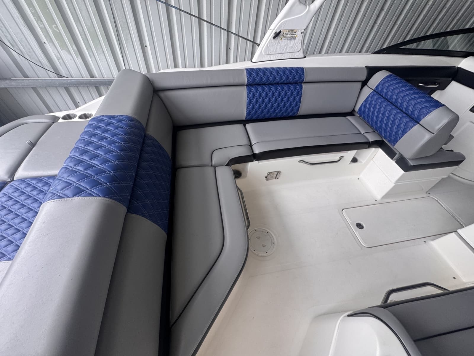 2016 Sea Ray 270 Sundeck - Photo 6