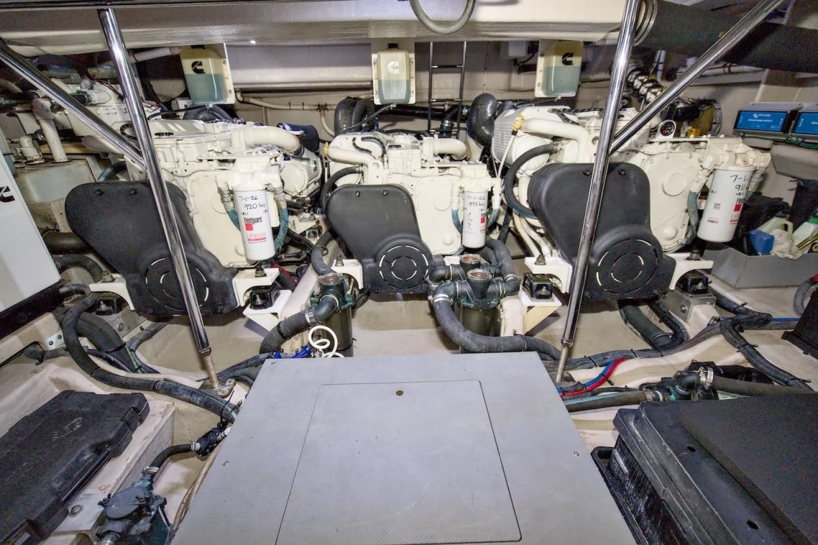 2017 Sea Ray L590 Flybridge - Photo 66