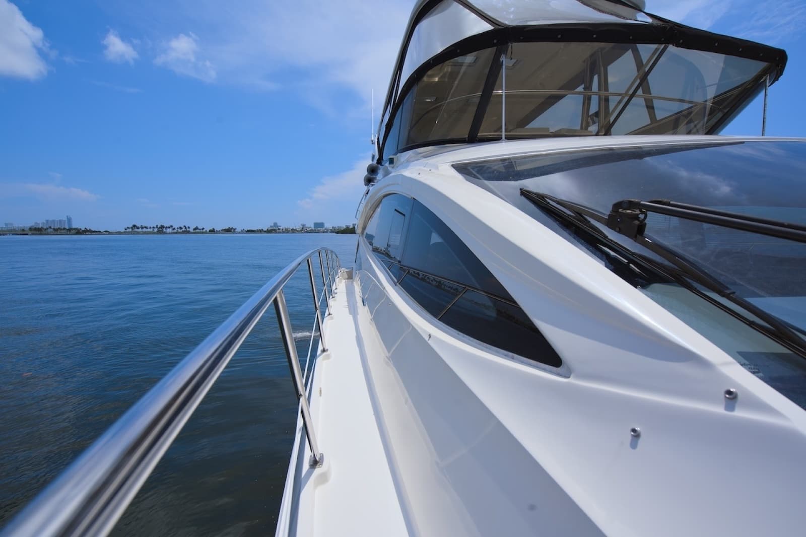 2017 Sea Ray L590 Flybridge - Photo 30