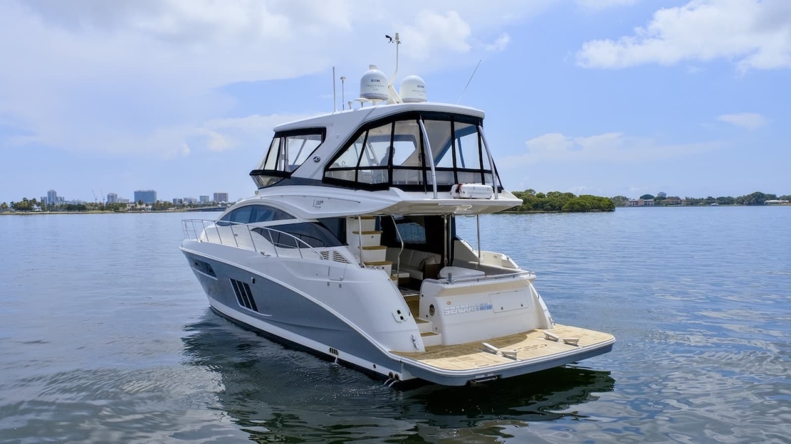 2017 Sea Ray L590 Flybridge - Photo 7