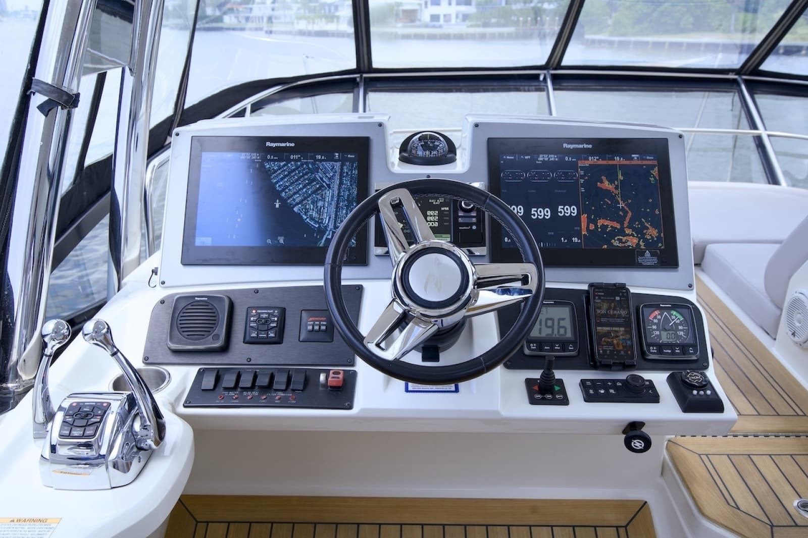 2017 Sea Ray L590 Flybridge - Photo 36