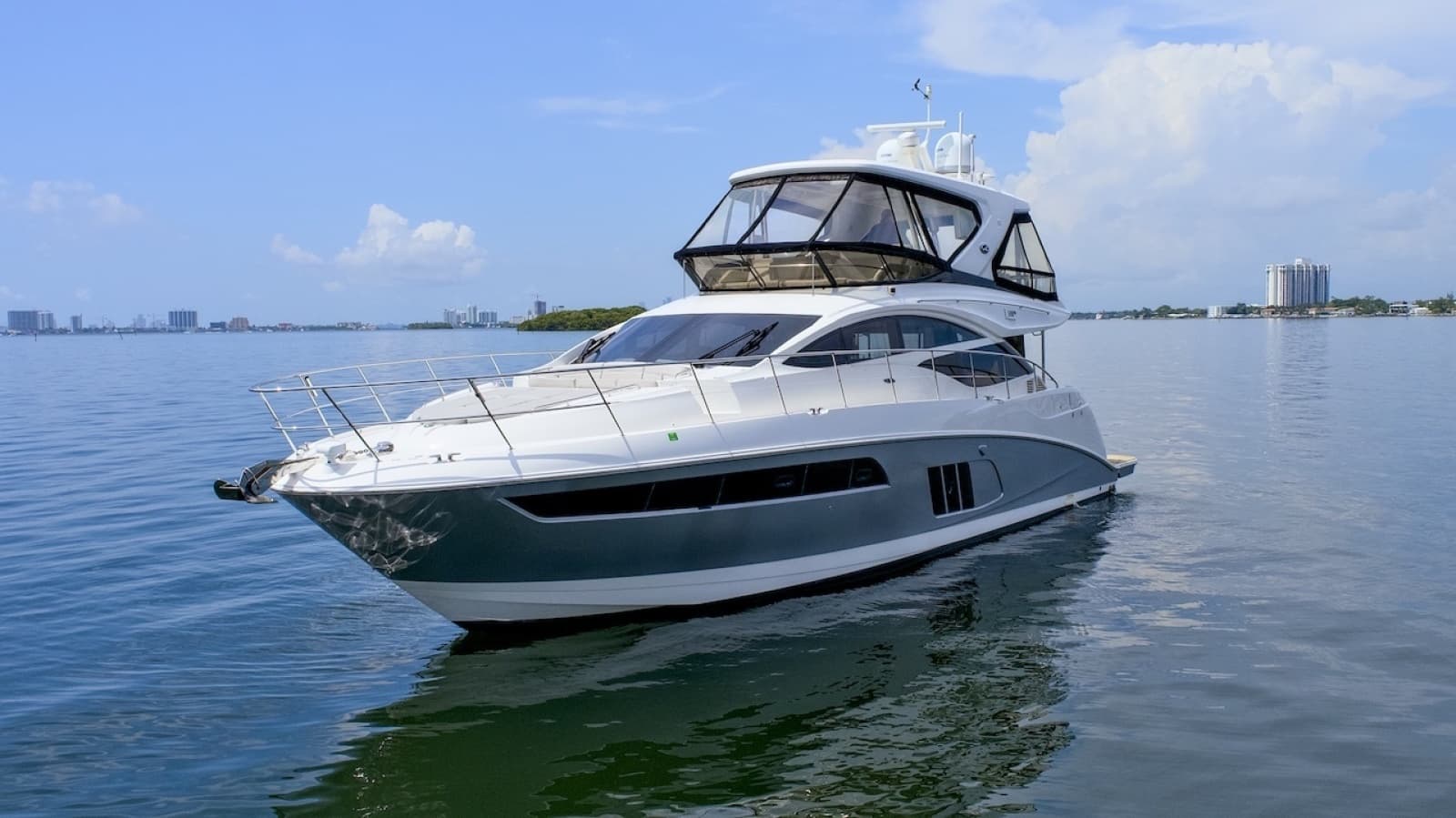 2017 Sea Ray L590 Flybridge - Photo 5