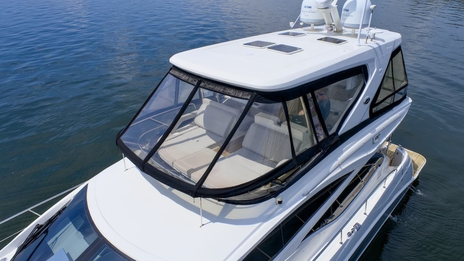 2017 Sea Ray L590 Flybridge - Photo 14
