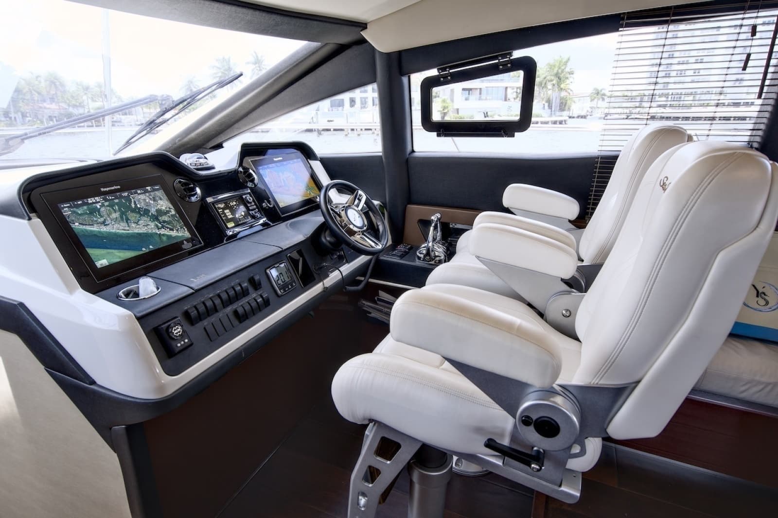 2017 Sea Ray L590 Flybridge - Photo 49
