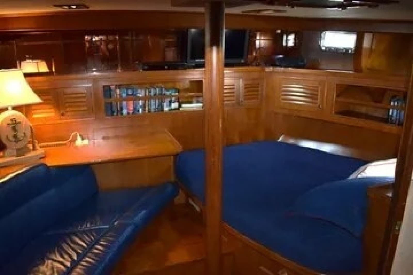 1980 Cheoy Lee Motorsailer - Photo 39
