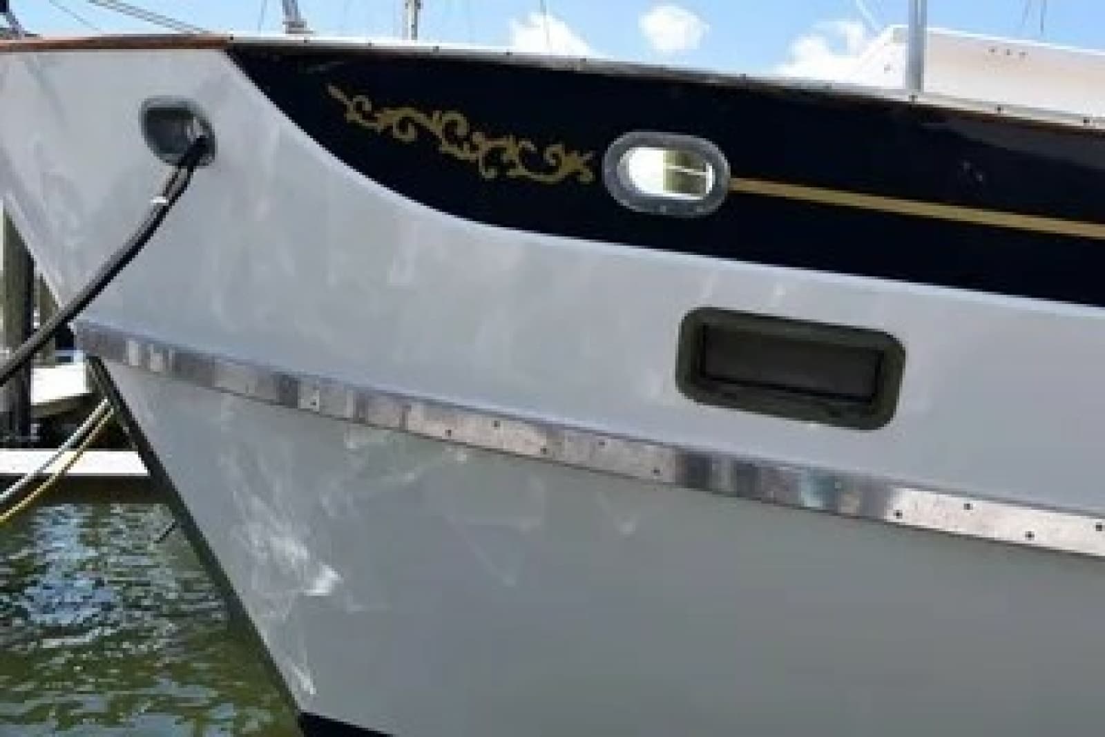 1980 Cheoy Lee Motorsailer - Photo 8