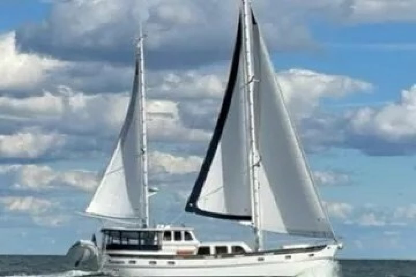 1980 Cheoy Lee Motorsailer - Photo 48