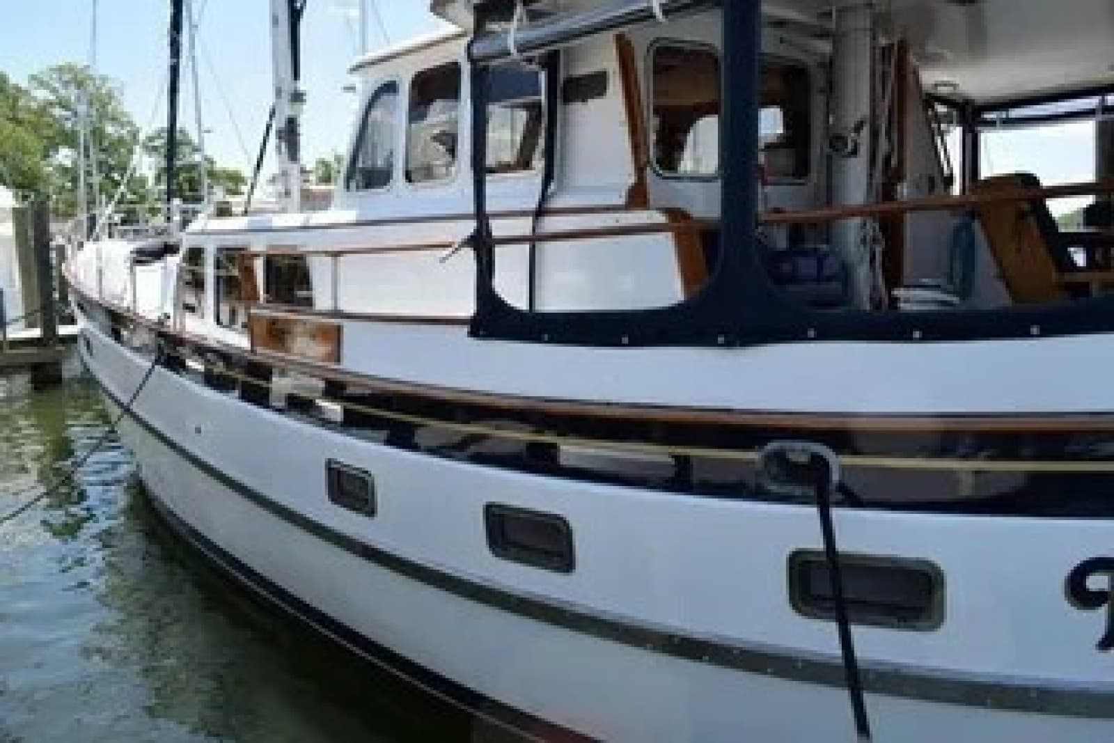 1980 Cheoy Lee Motorsailer - Photo 11