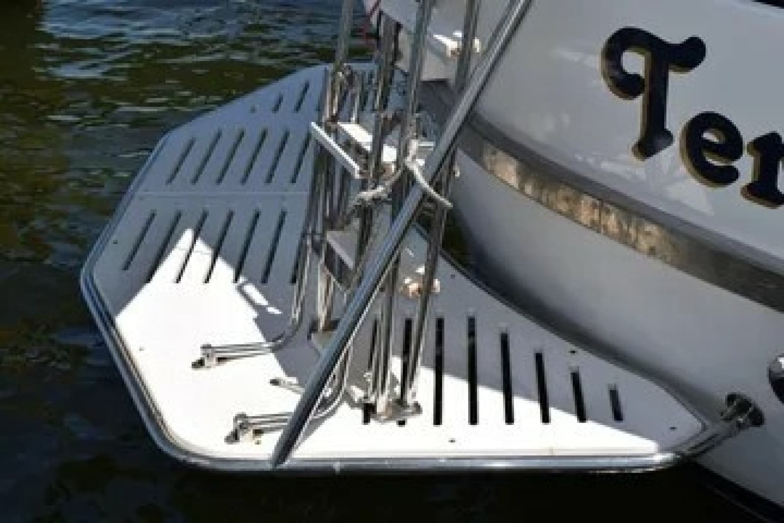 1980 Cheoy Lee Motorsailer - Photo 13