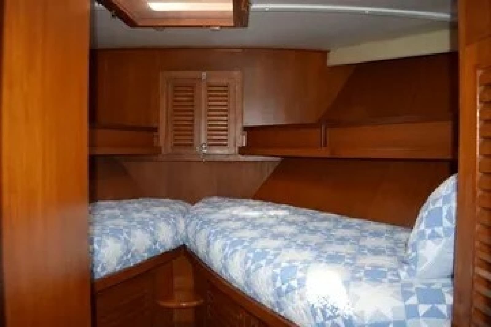 1980 Cheoy Lee Motorsailer - Photo 41