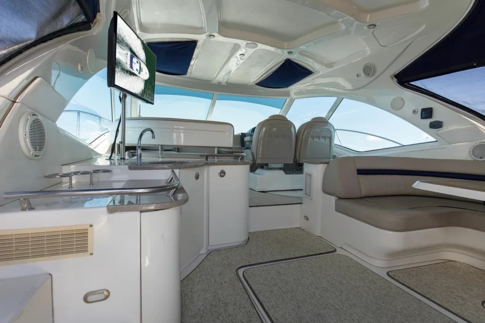 2006 Sea Ray 48 Sundancer - Photo 13