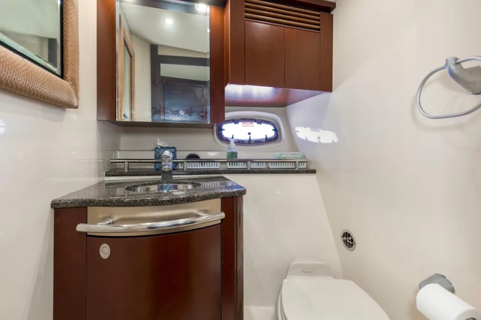 2006 Sea Ray 48 Sundancer - Photo 28