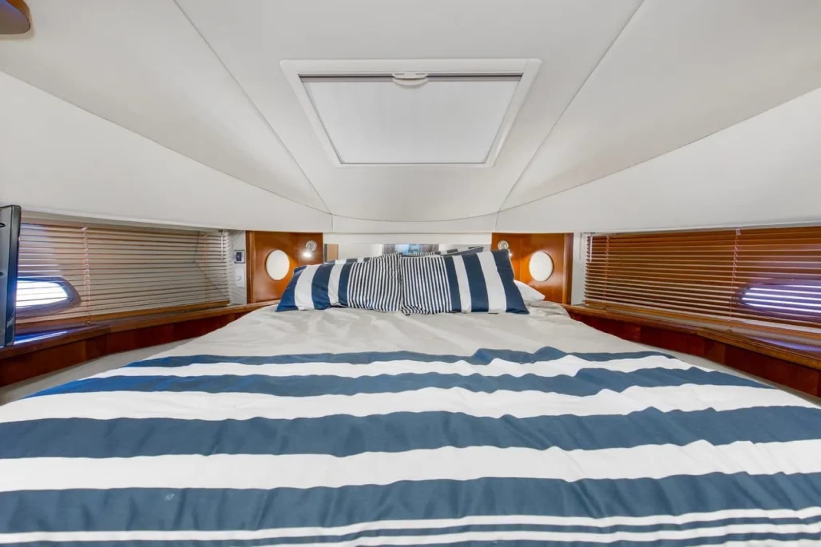2006 Sea Ray 48 Sundancer - Photo 33