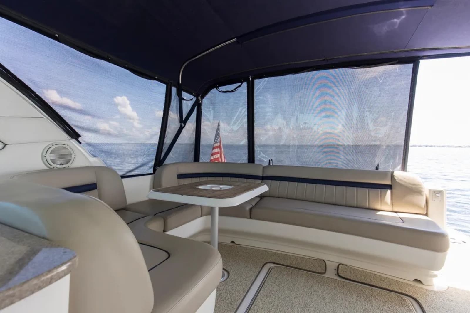 2006 Sea Ray 48 Sundancer - Photo 10