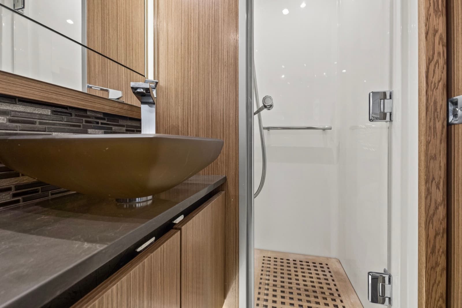 2018 Sea Ray L 550 - Photo 30
