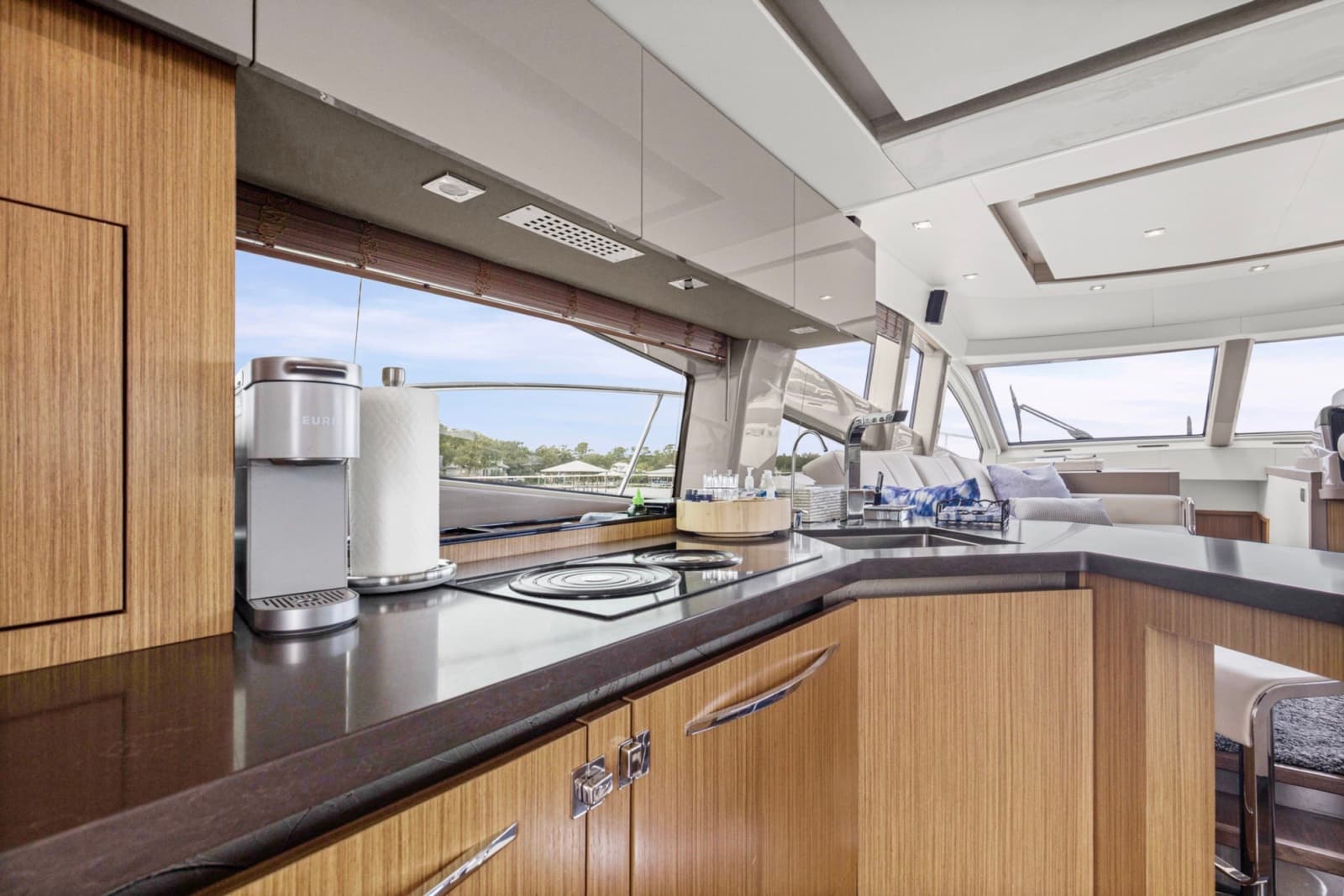2018 Sea Ray L 550 - Photo 16
