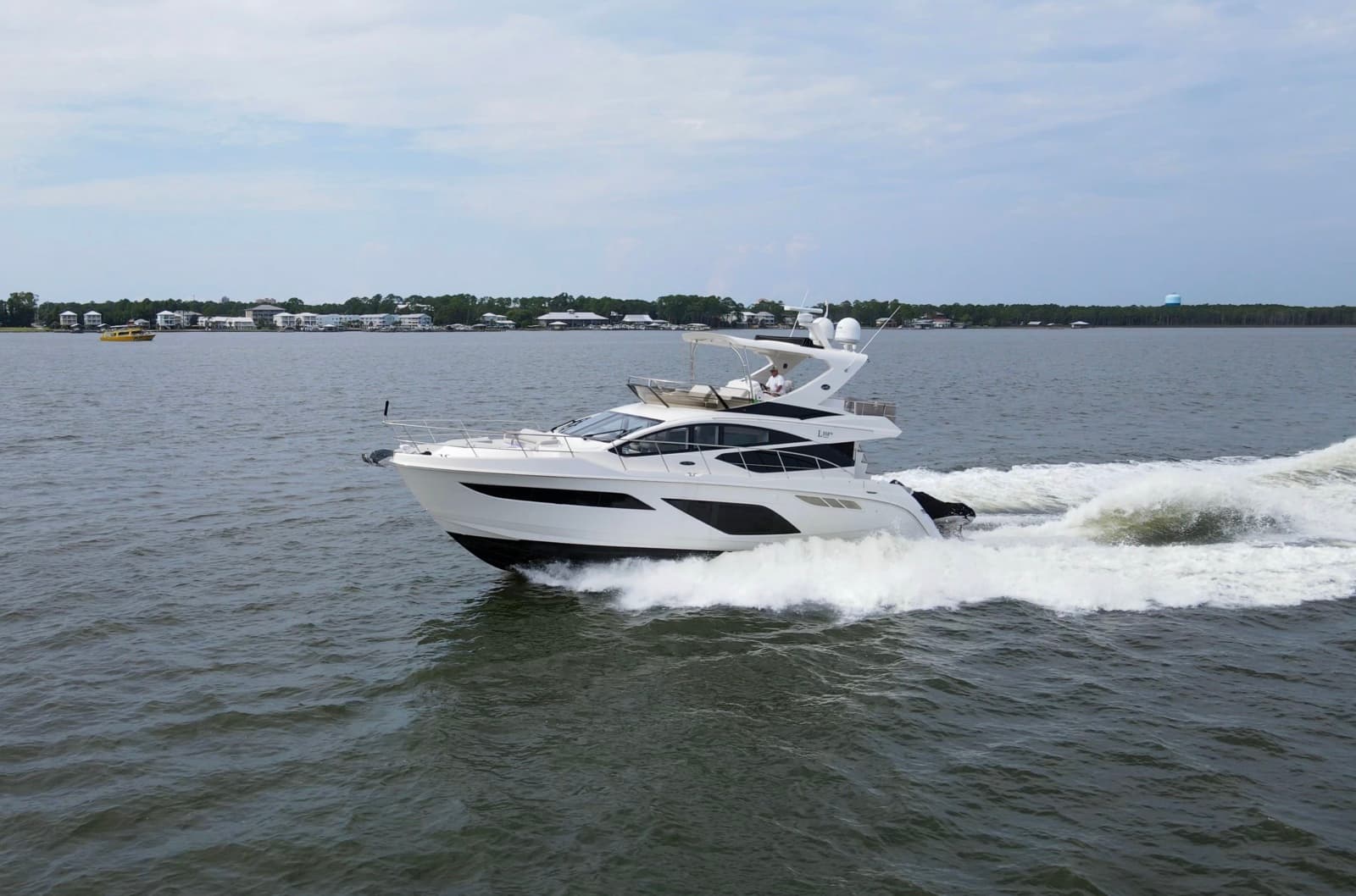 2018 Sea Ray L 550 - Photo 2