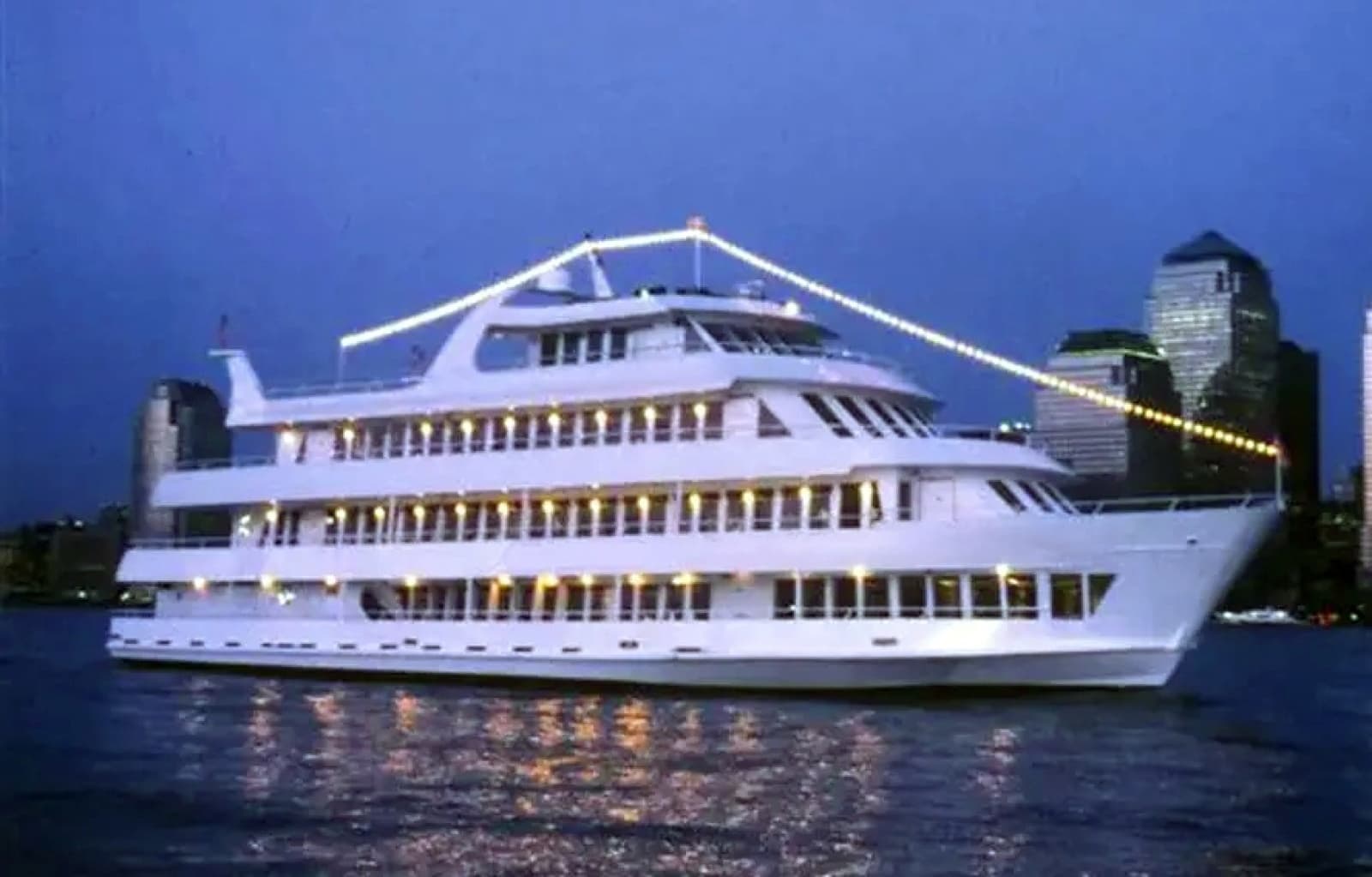 1979 Blount Marine 130 Dinner Cruise - Photo 3