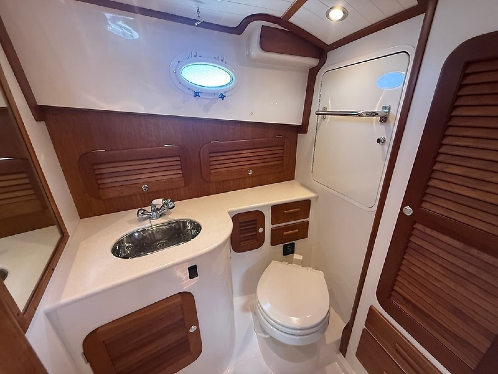 2013 Hinckley Talaria 34 - Photo 21