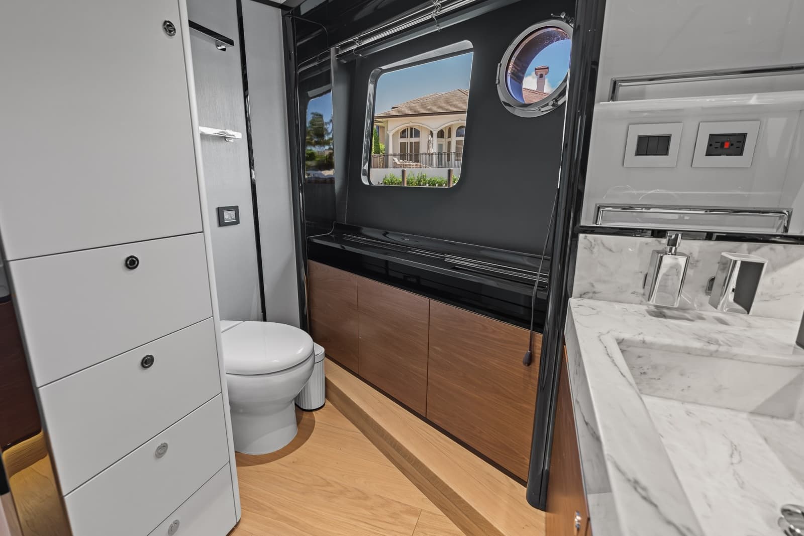 2023 Absolute Navetta 75 - Photo 69
