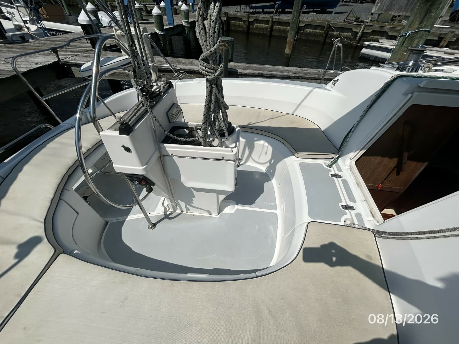 1995 Hunter 336 - Photo 19